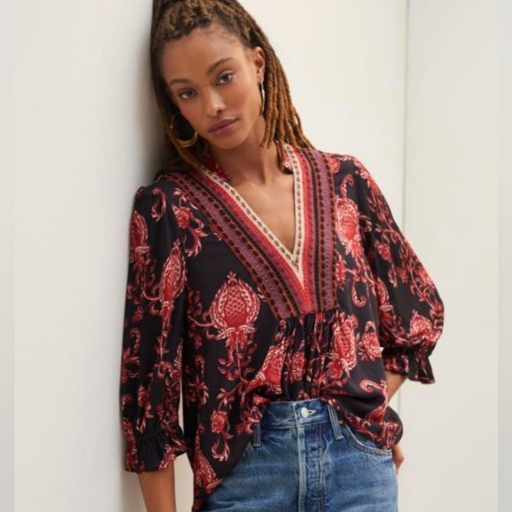 ANTHROPOLOGIE x BL^NK LONDON Women's Black and Red Paisley Top
